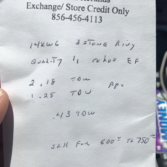 14 KWG 3 stone engagement ring - Picture 2 of 2